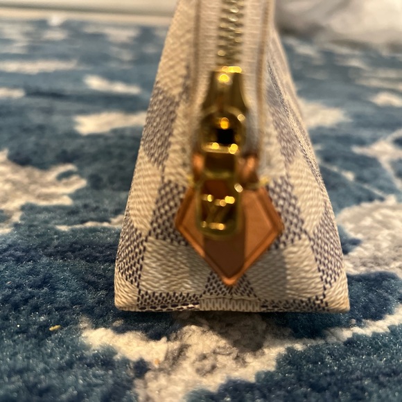 AUTHENTIC ~ Louis Vuitton Cosmetic Pouch in Damier Azur Canvas - Picture 3 of 12
